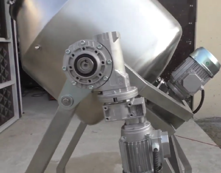 <span style="font-weight: bold;">Смеситель Торнадо СКА-200</span>