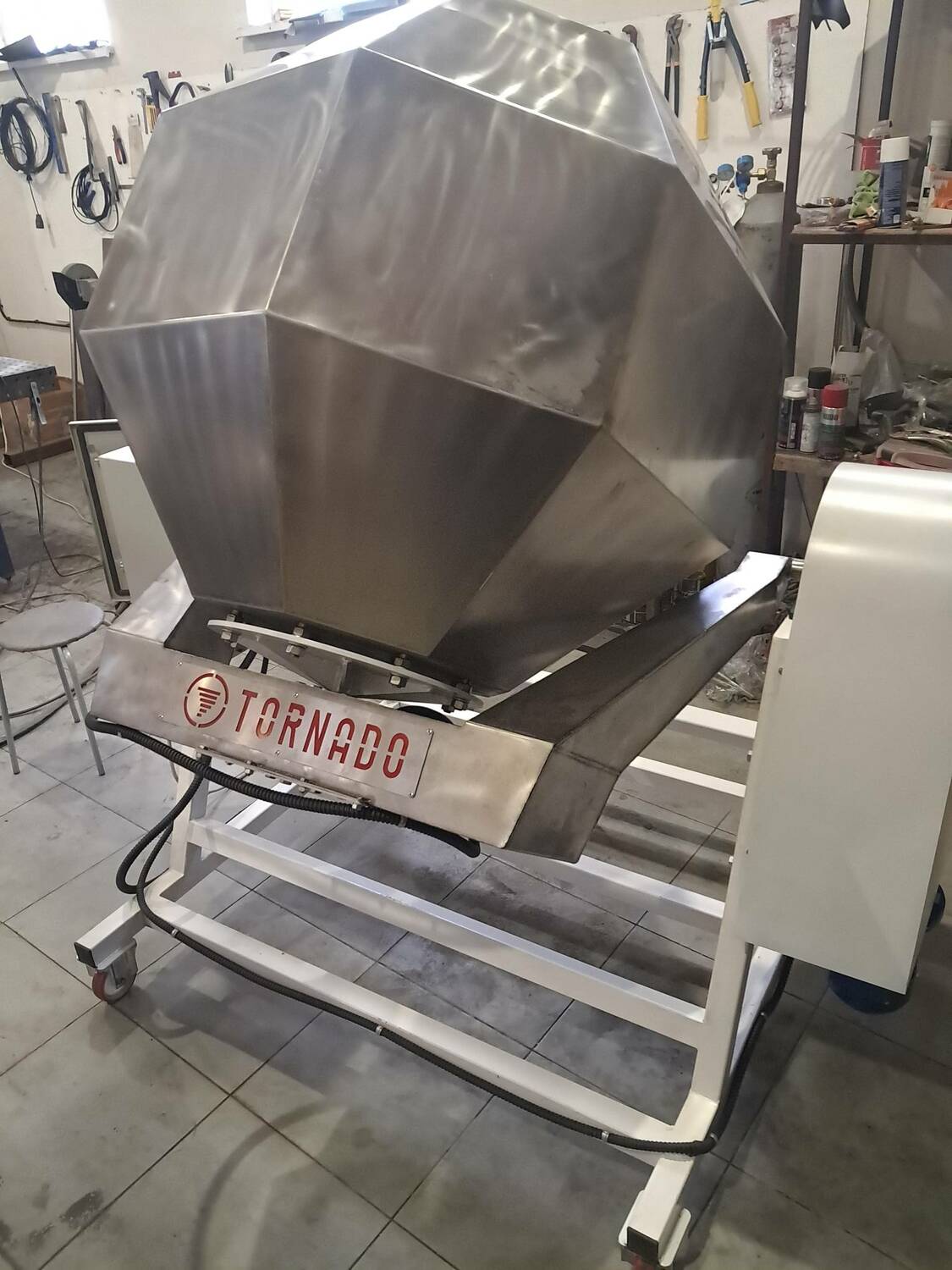 <span style="font-weight: bold;">Смеситель Торнадо СКА-390</span>